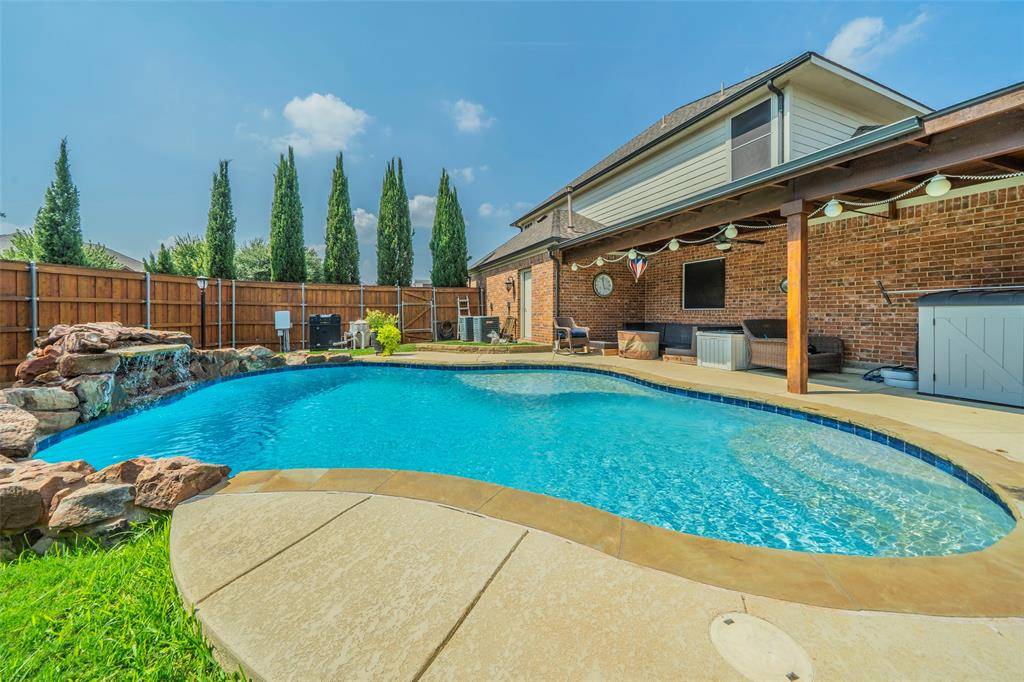 Grand Prairie, TX 75052,5048 Golden Eagle Drive