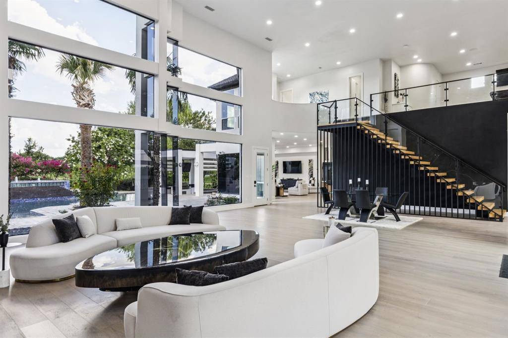 Frisco, TX 75034,6 Savannah Ridge Drive