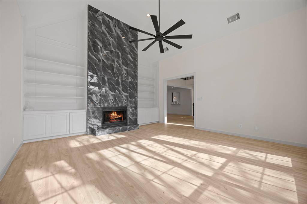 Dallas, TX 75248,7323 Highland Heather Lane