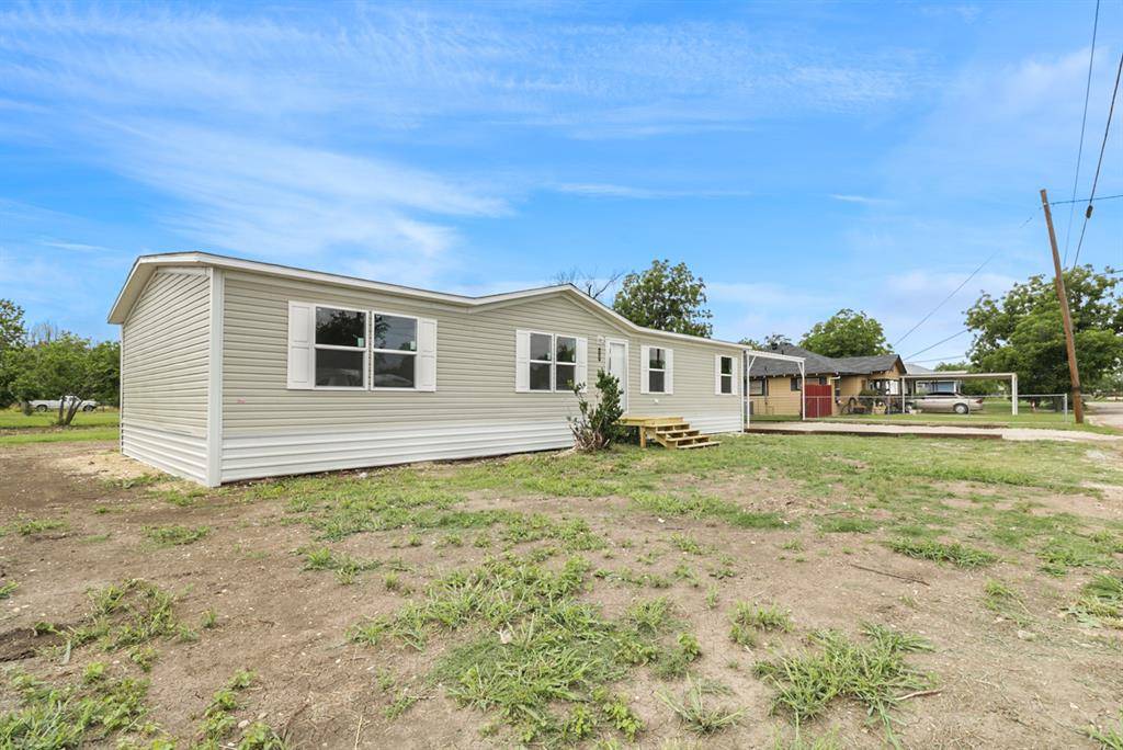 Coleman, TX 76834,707 W 8th Street