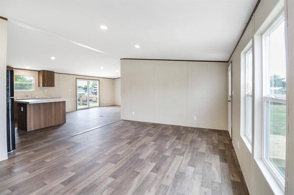 Coleman, TX 76834,707 W 8th Street