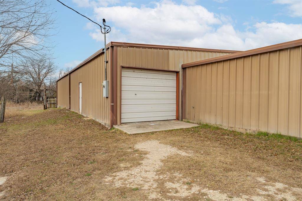Comanche, TX 76442,103 Indian Creek Drive
