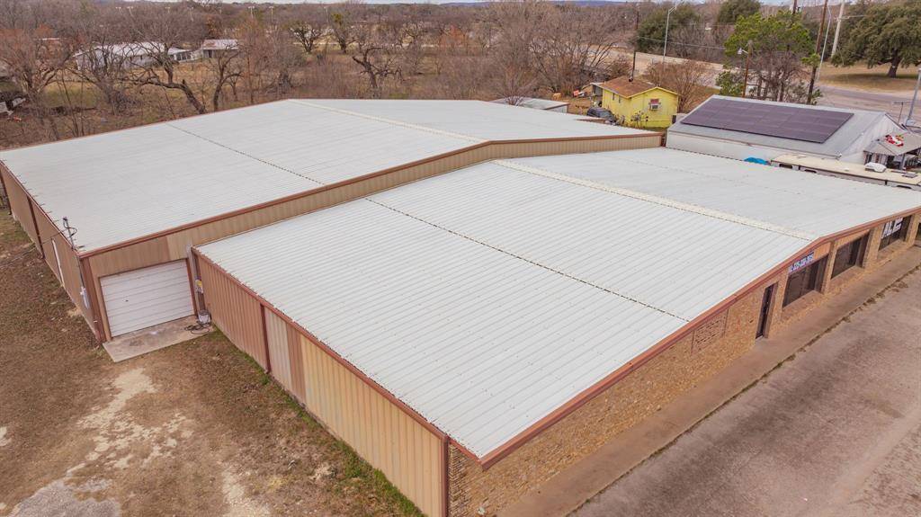 Comanche, TX 76442,103 Indian Creek Drive