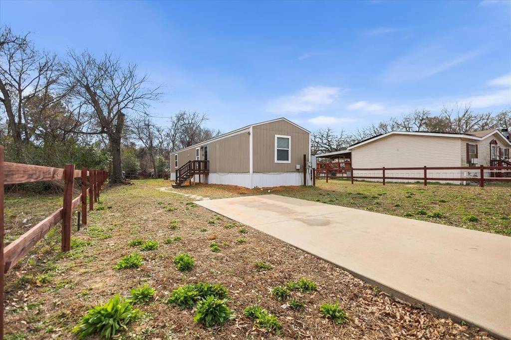 Athens, TX 75751,307 Saint Joseph Street