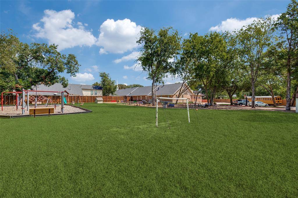 Dallas, TX 75243,8568 Stults Road