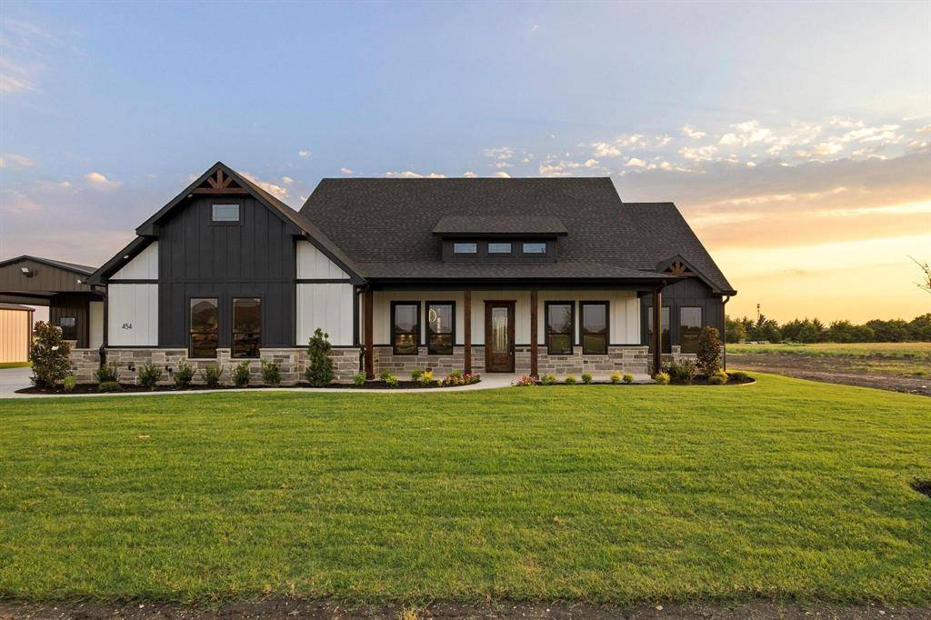 Celeste, TX 75423,860 Alondrita Street