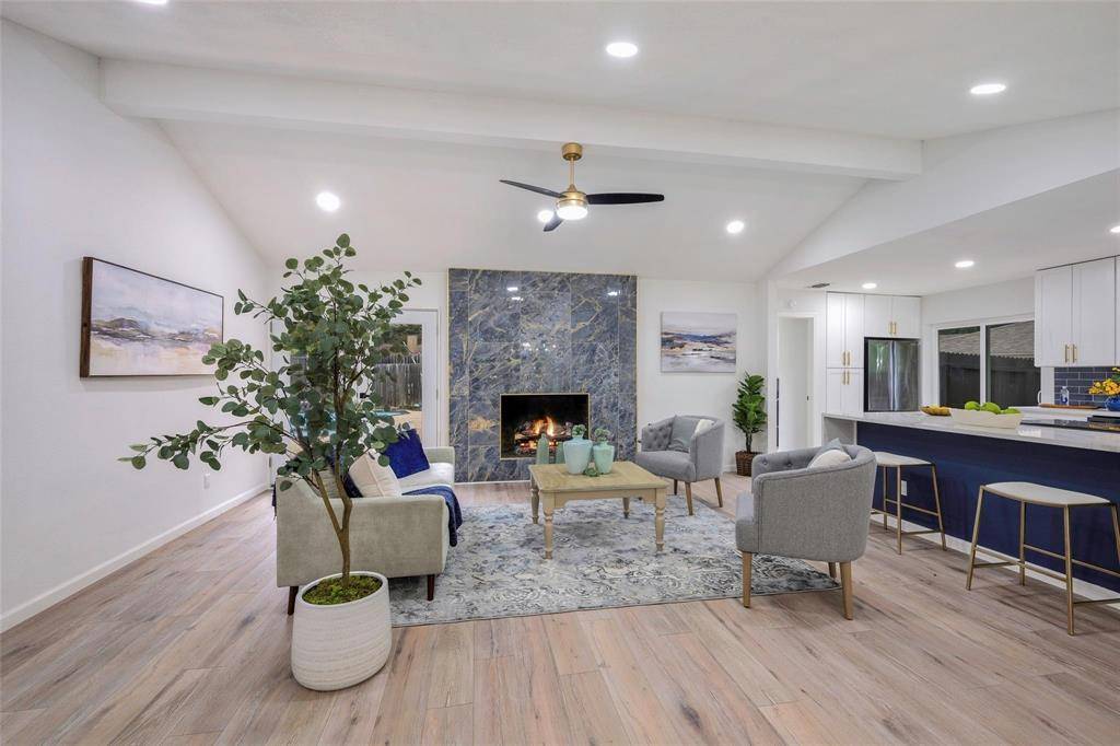 Plano, TX 75075,2613 Pin Oak Lane