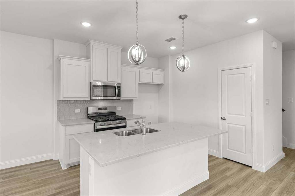 Lavon, TX 75166,451 Sweet Spring Drive