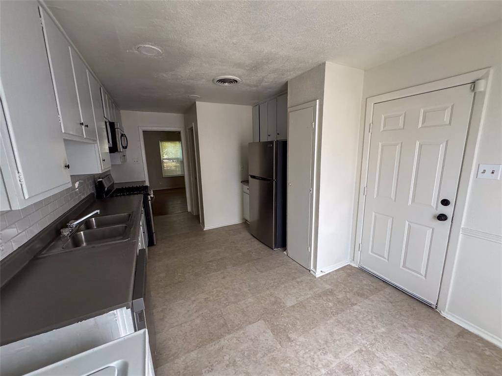 Denison, TX 75020,60 Pershing Drive #A