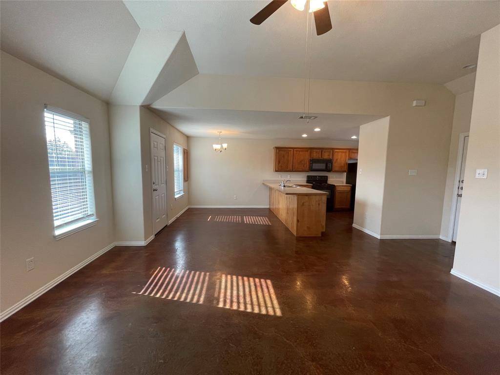 Weatherford, TX 76088,100 Crossbow Court #102