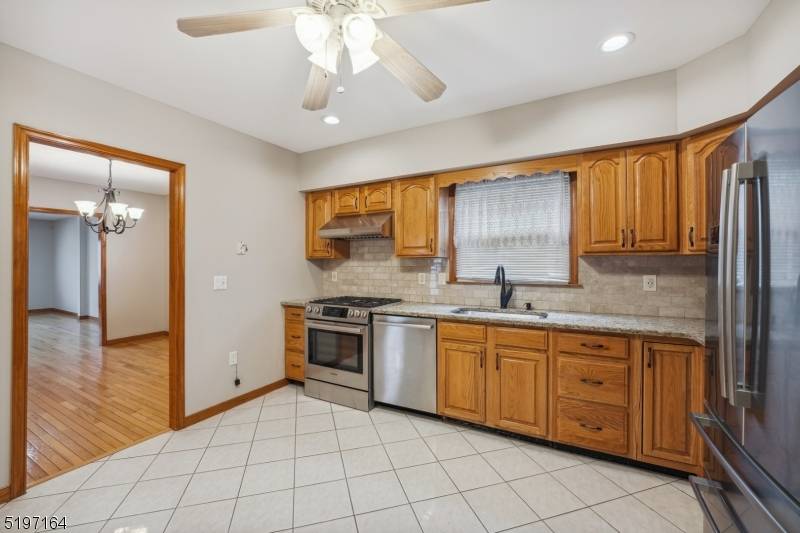 Garwood Boro, NJ 07027,82 2nd Ave #1