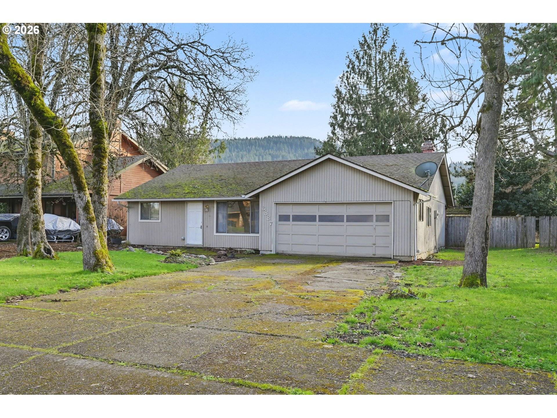 Springfield, OR 97478,6887 B ST