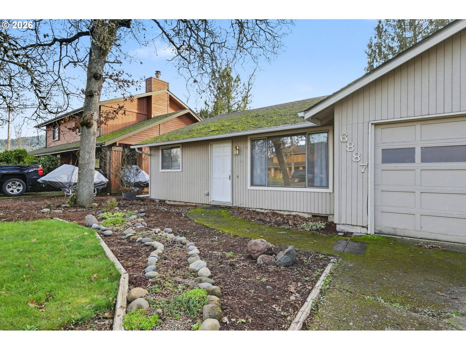 Springfield, OR 97478,6887 B ST