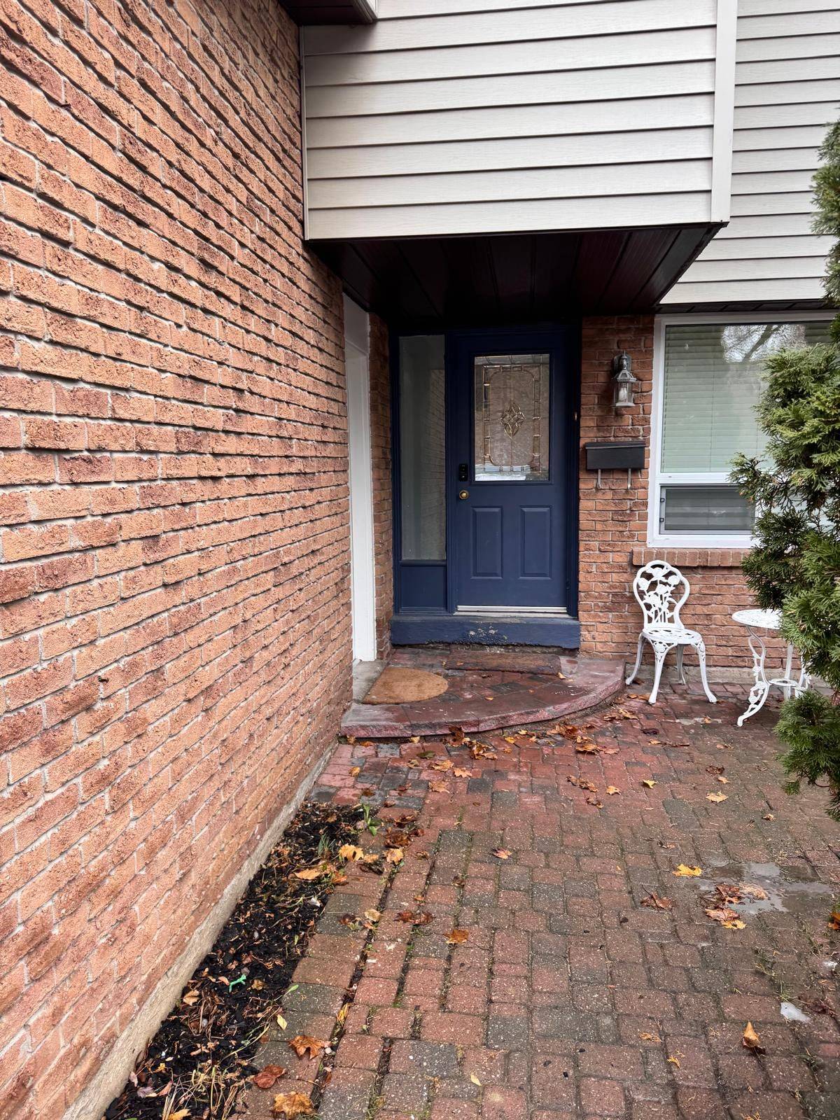 Pickering, ON L1V 3H7,1608 Geta CIR #Basement