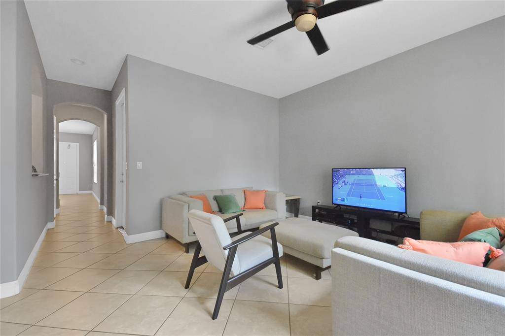 Coconut Creek, FL 33073,6927 Julia Gardens Dr