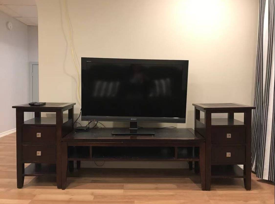 Mississauga, ON L5C 1Z7,3448 Ellengale DR