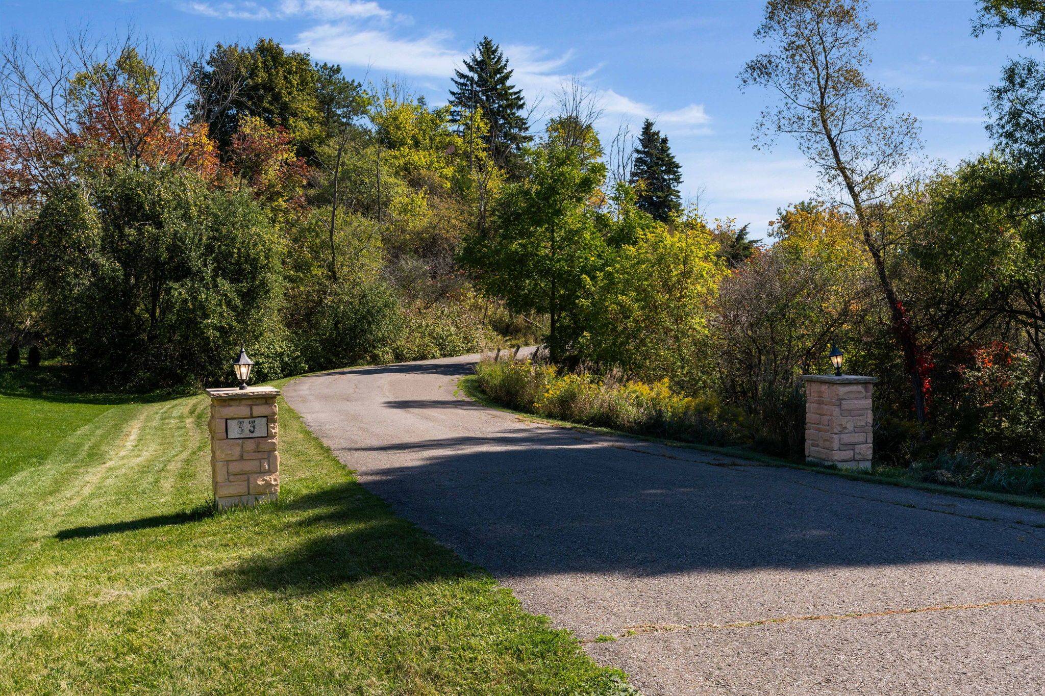 Caledon, ON L7E 0A9,33 Matson DR