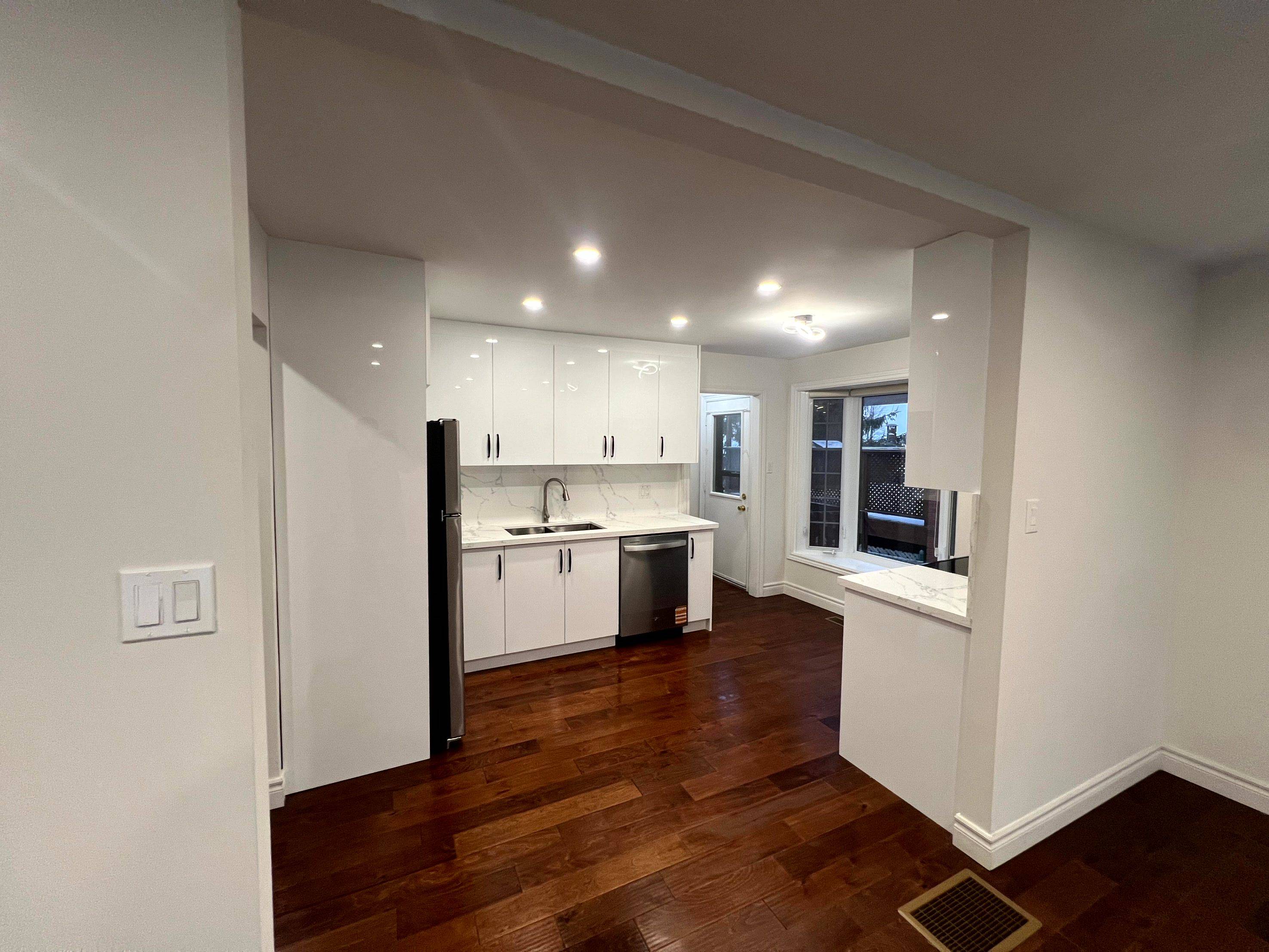 Peterborough, ON K9K 1Z8,1402 Clearview DR