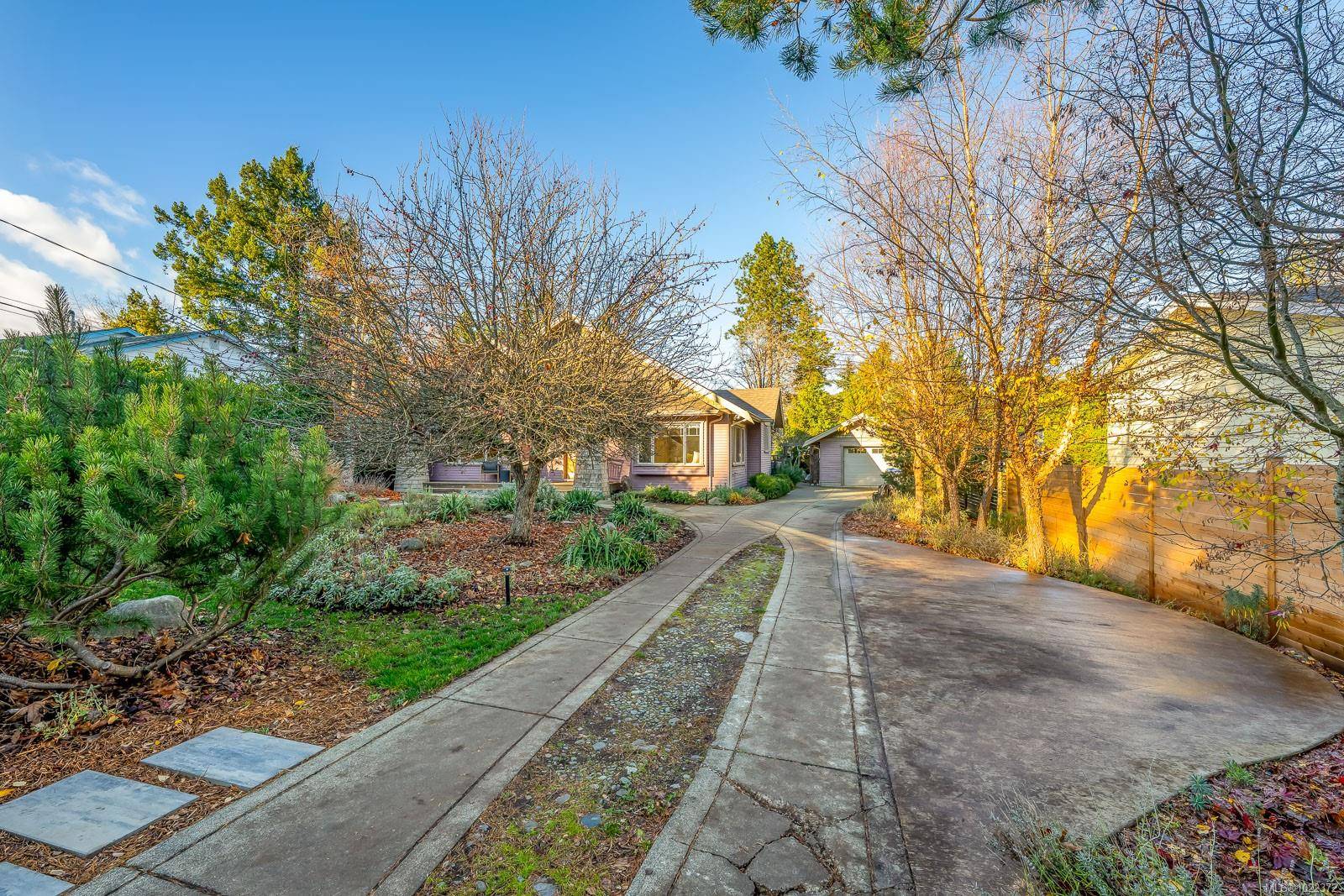 Comox, BC V9M 2X8,1610 Dogwood Ave