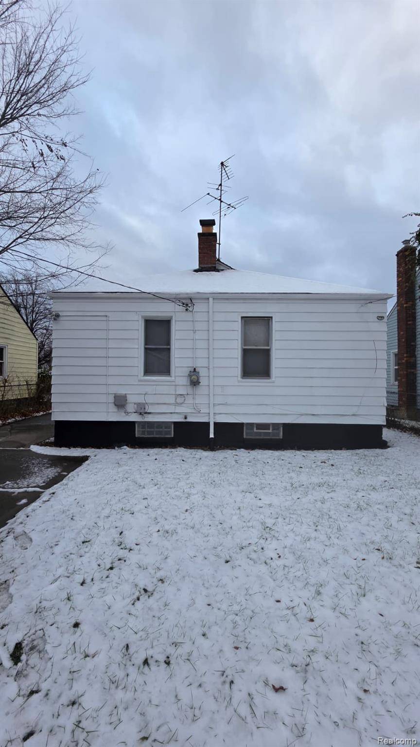 Detroit, MI 48224,12180 Wayburn ST