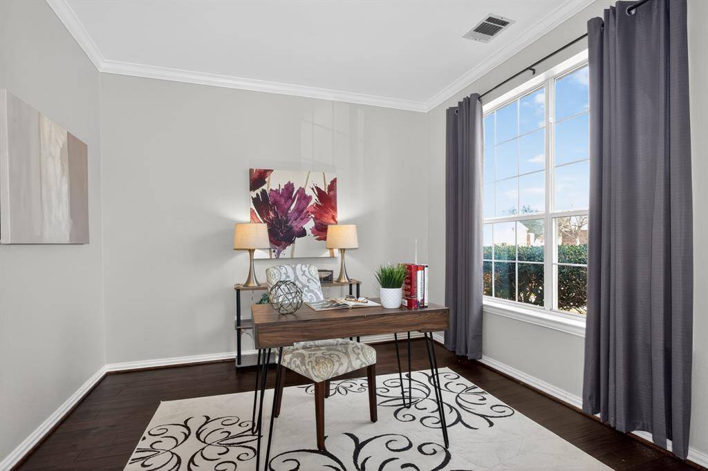 Irving, TX 75063,8615 Oak Valley Court