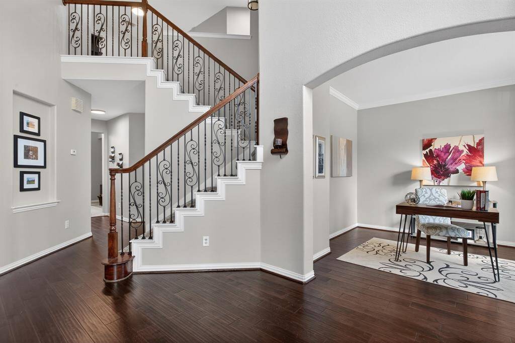 Irving, TX 75063,8615 Oak Valley Court