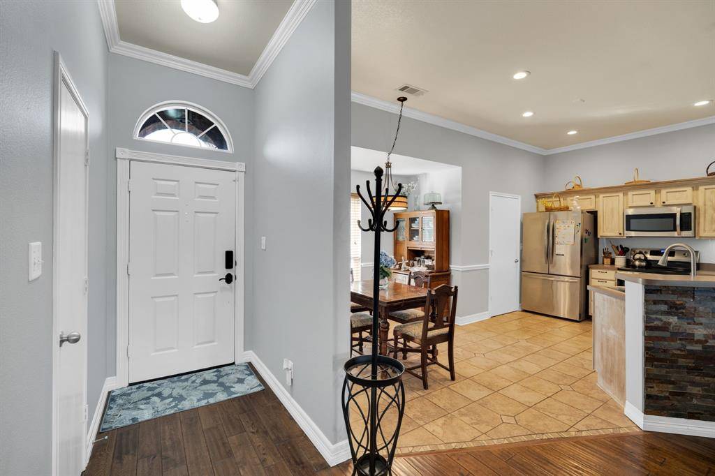 Midlothian, TX 76065,714 Green Acres Lane