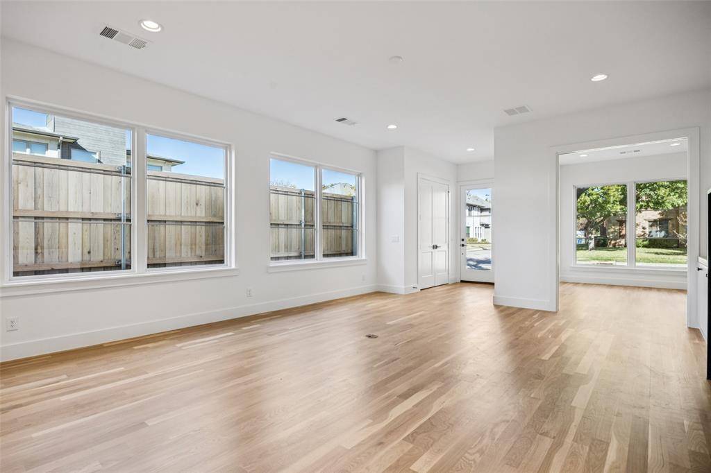 Dallas, TX 75206,5600 Ellsworth Avenue