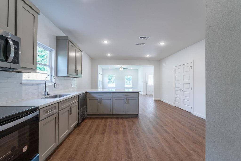 Greenville, TX 75401,901 Hemphill Street