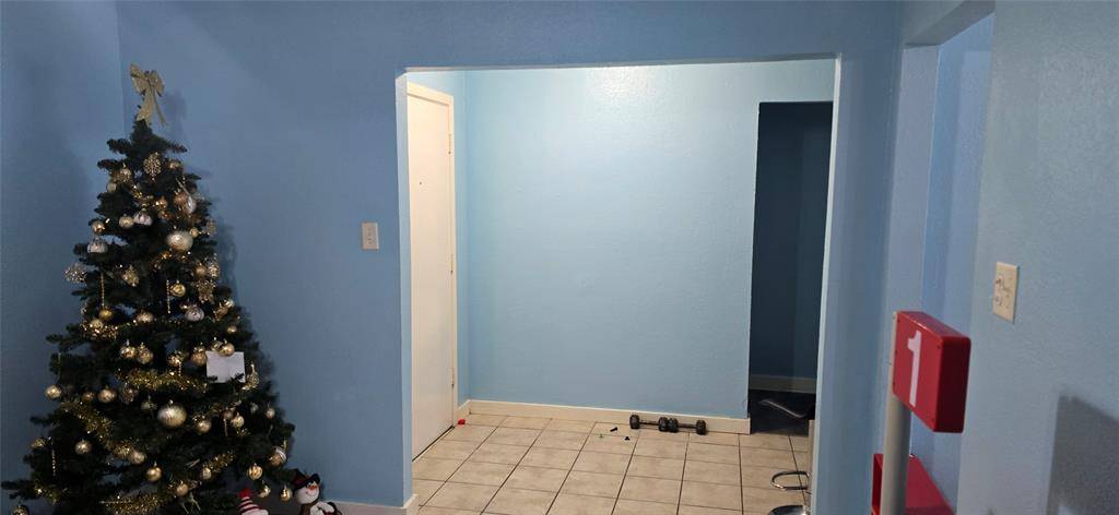 Grand Prairie, TX 75052,32 E Mountain Creek Drive #24