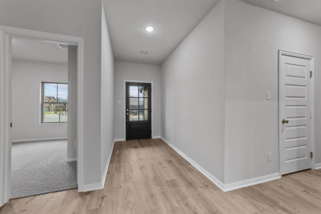 Van Alstyne, TX 75495,607 Forest Haven Drive