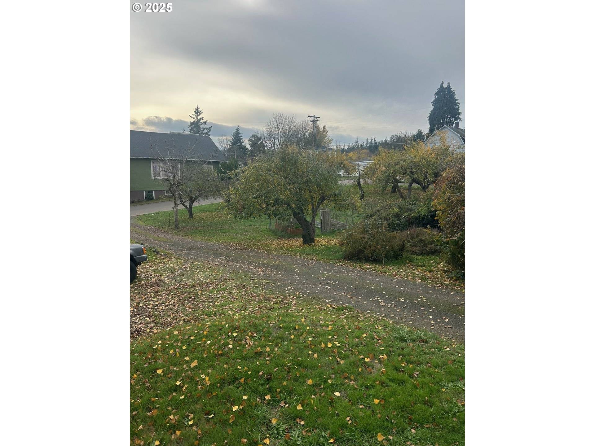 Willamina, OR 97396,122 NE 4TH ST