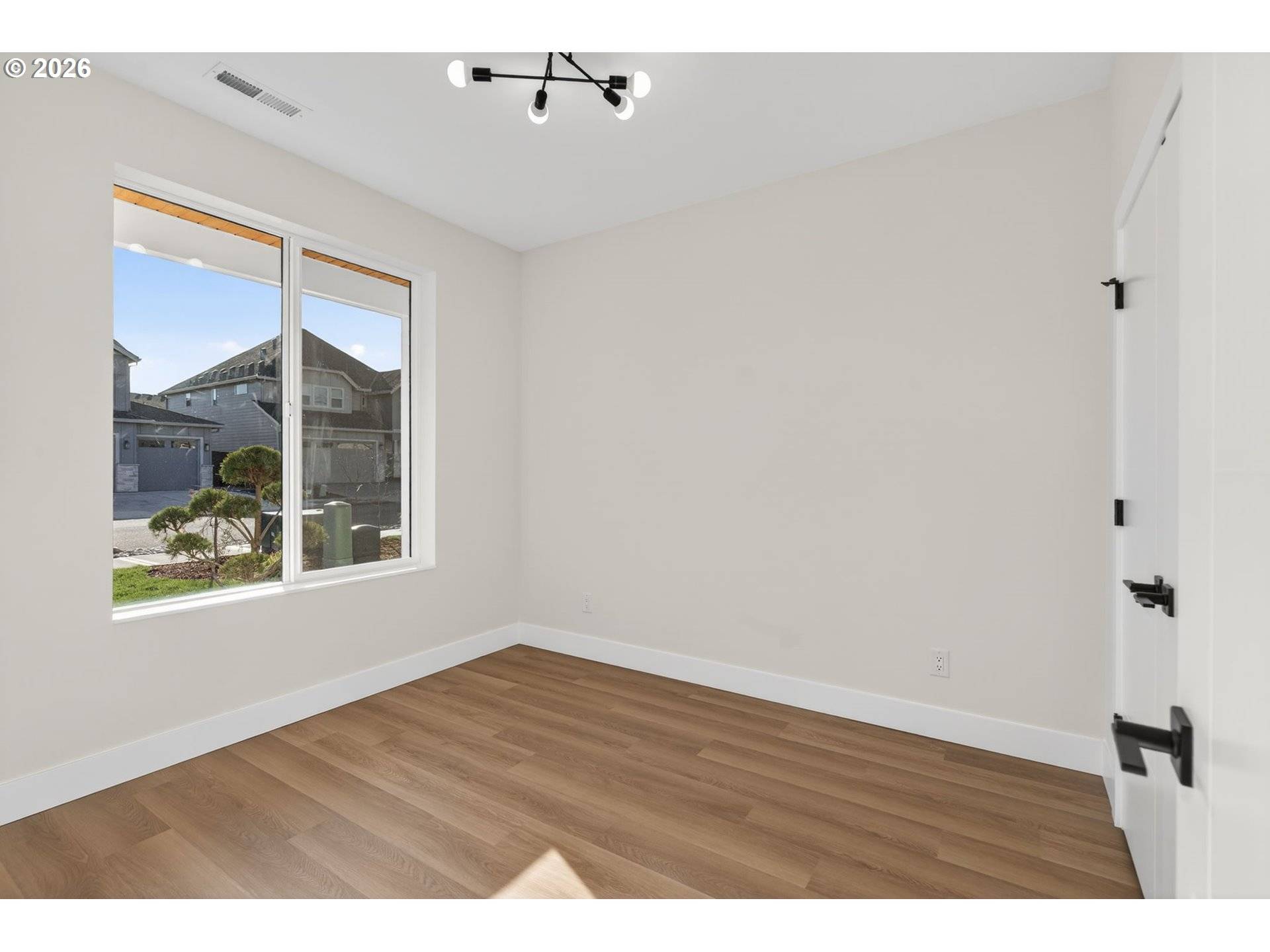 Battle Ground, WA 98604,734 SE 35th ST