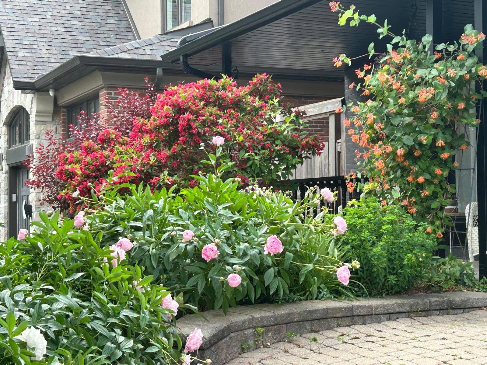 Pickering, ON L1V 3N2,1926 Bonita AVE