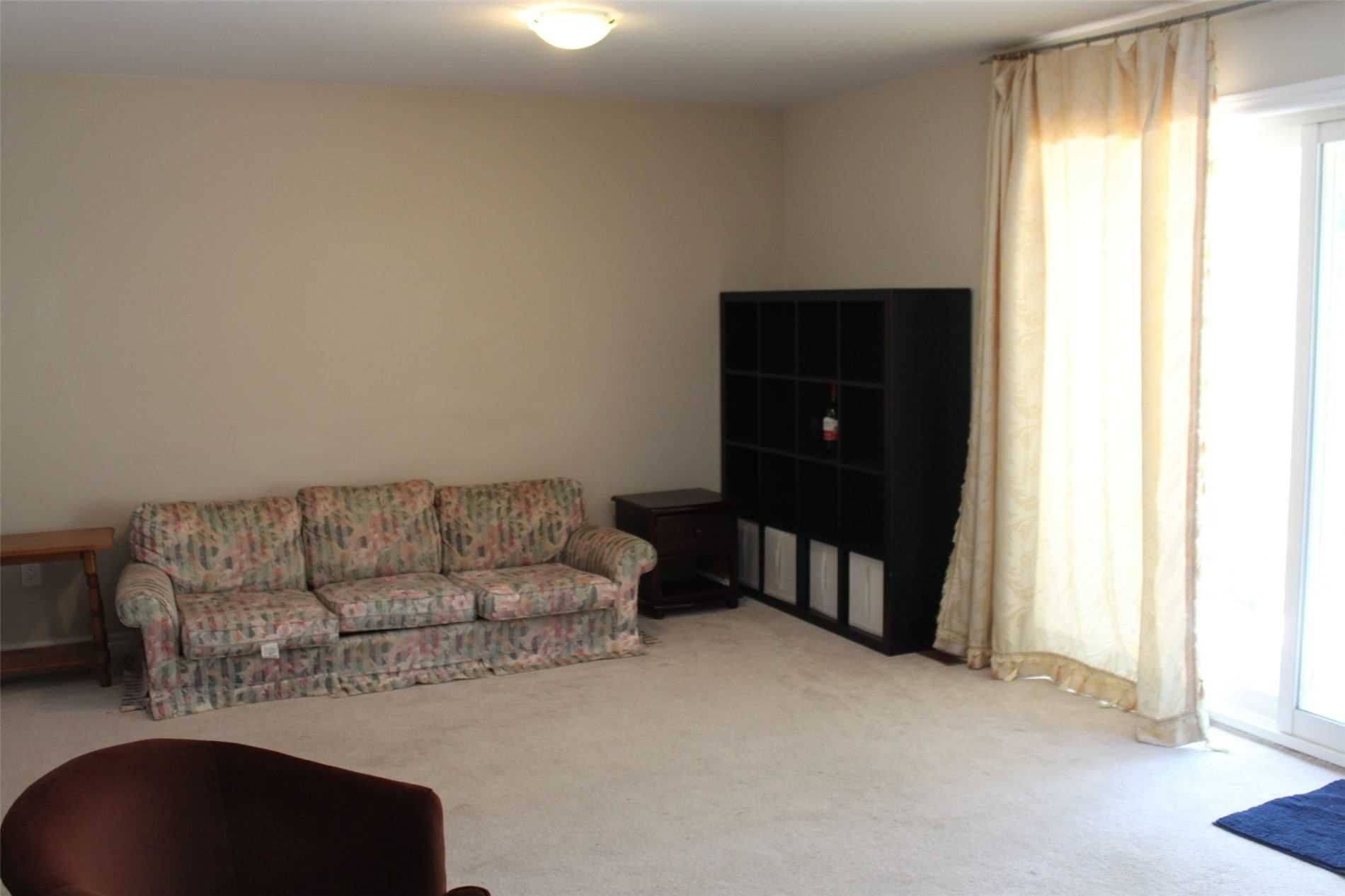 Toronto E05, ON M1W 2M1,270 Timberbank BLVD #77