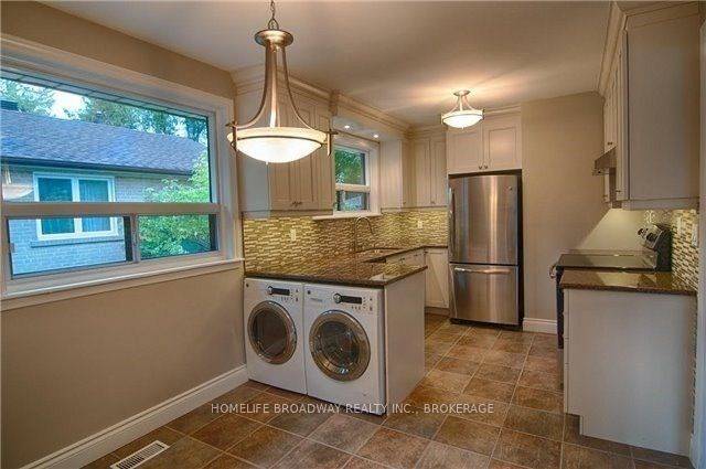 Richmond Hill, ON L4C 2V1,381 Taylor Mills DR #Main Floor