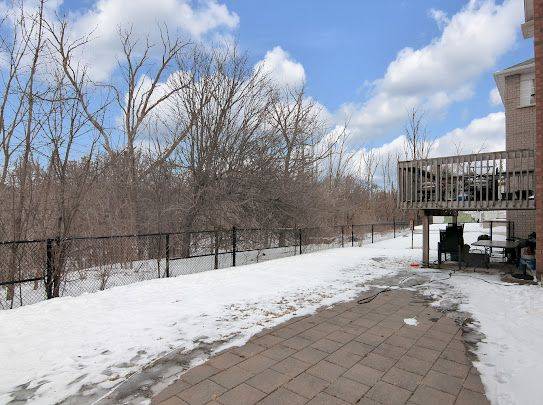 Brampton, ON L7A 2W4,32 River Rock CRES