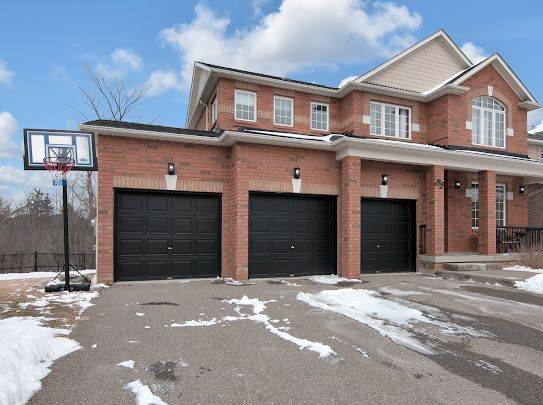 Brampton, ON L7A 2W4,32 River Rock CRES