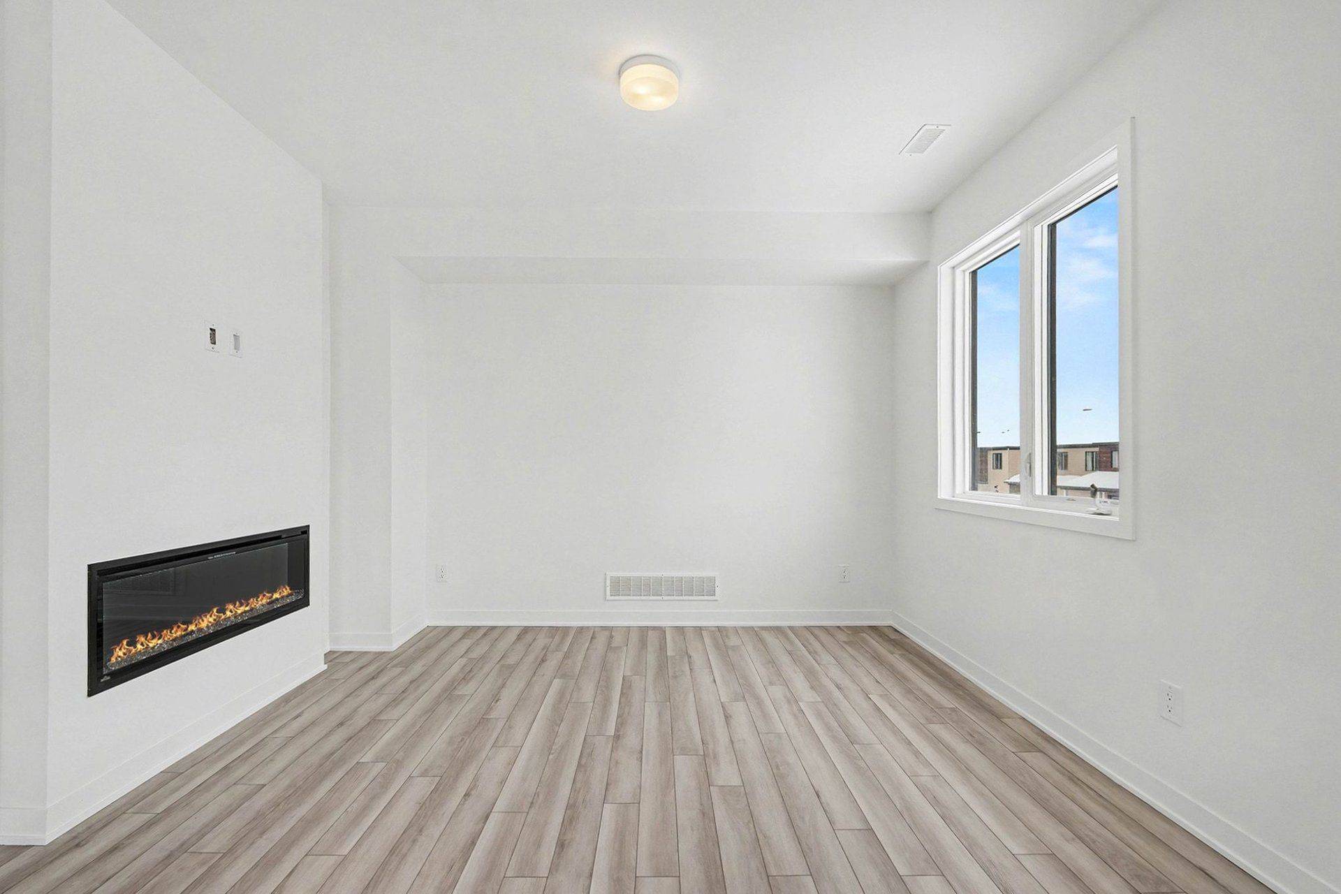 Kanata, ON K2W 0N9,800 Demulcent LN