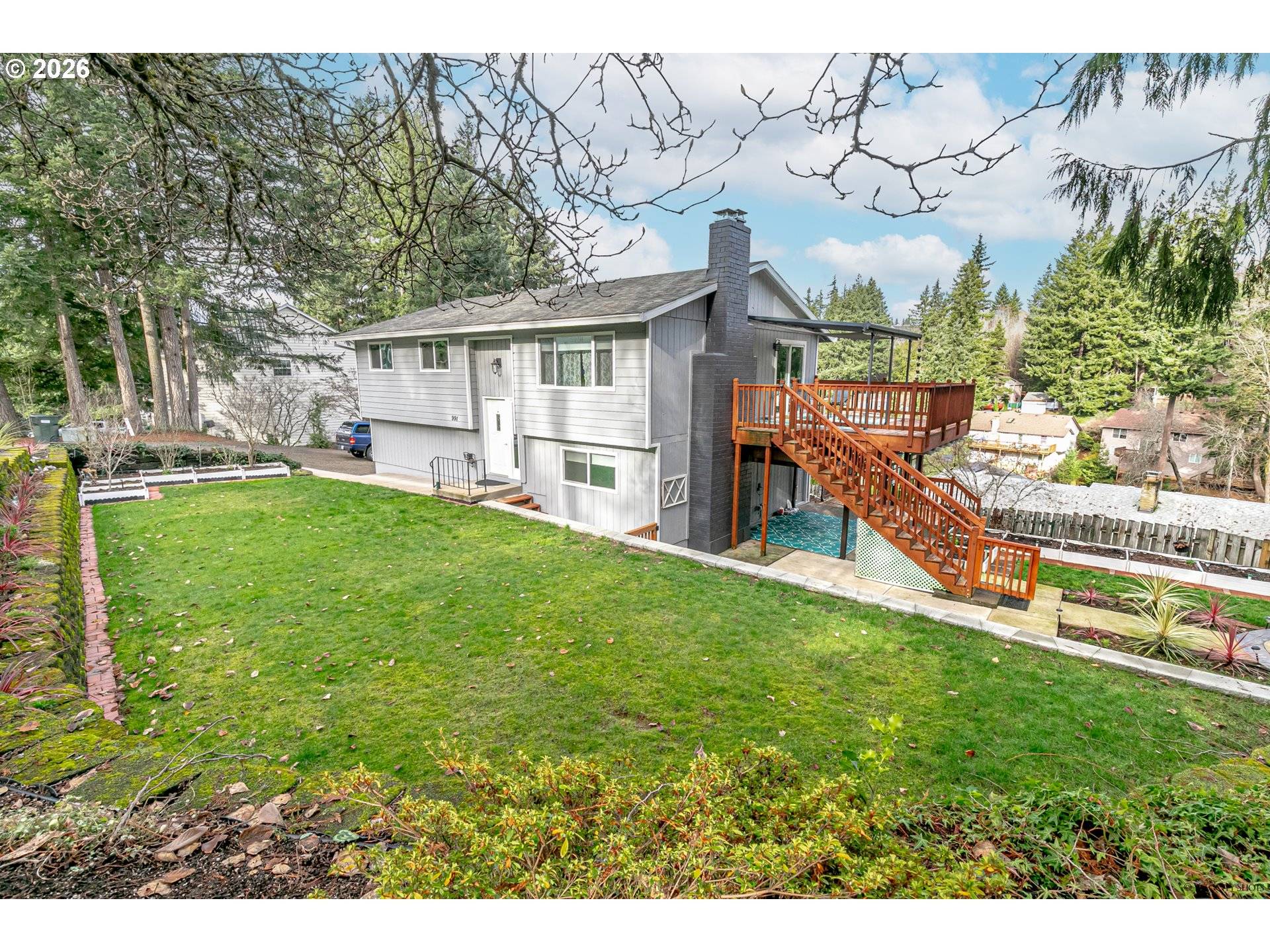 Estacada, OR 97023,991 NE FOOTHILLS DR