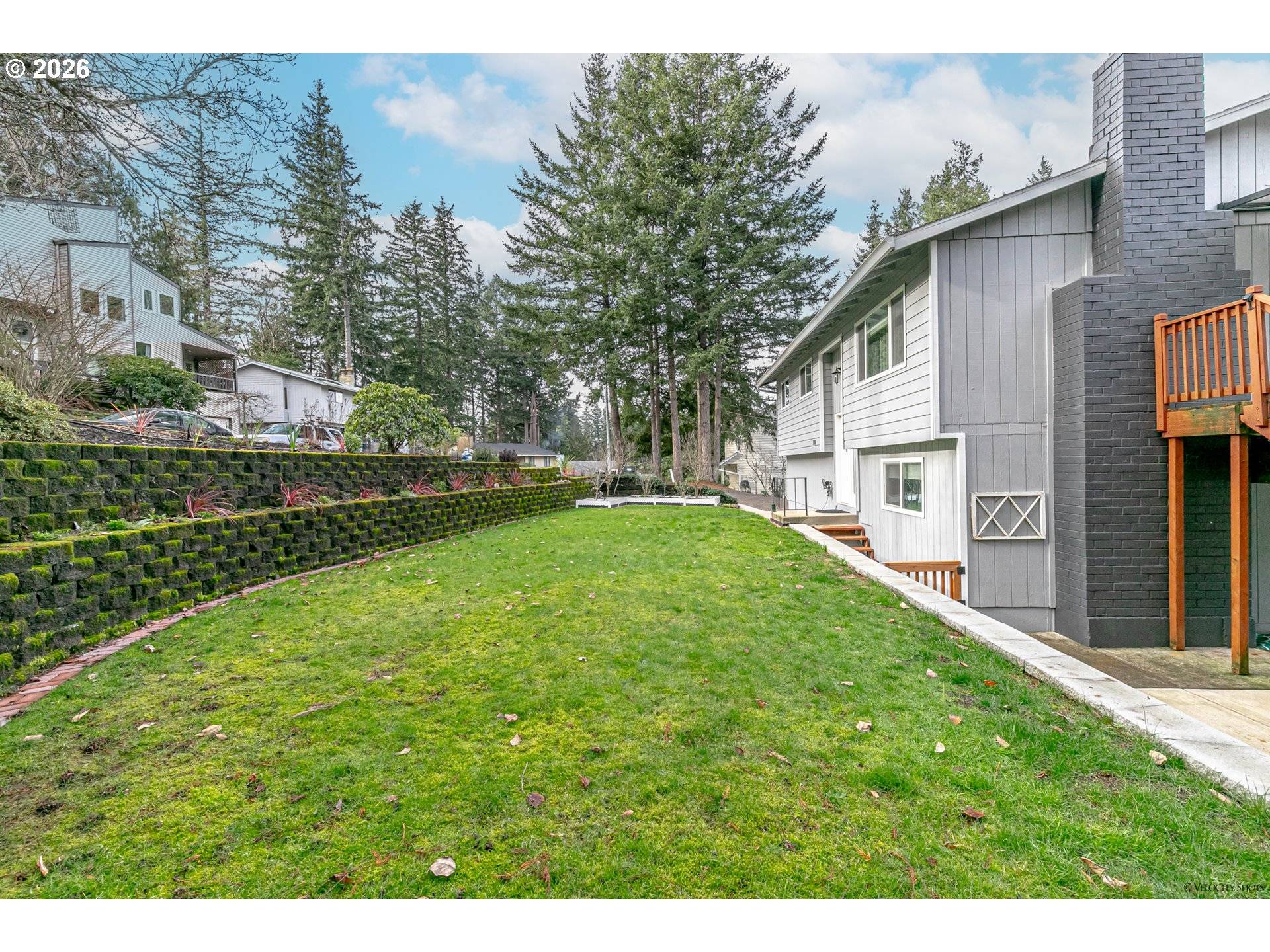 Estacada, OR 97023,991 NE FOOTHILLS DR