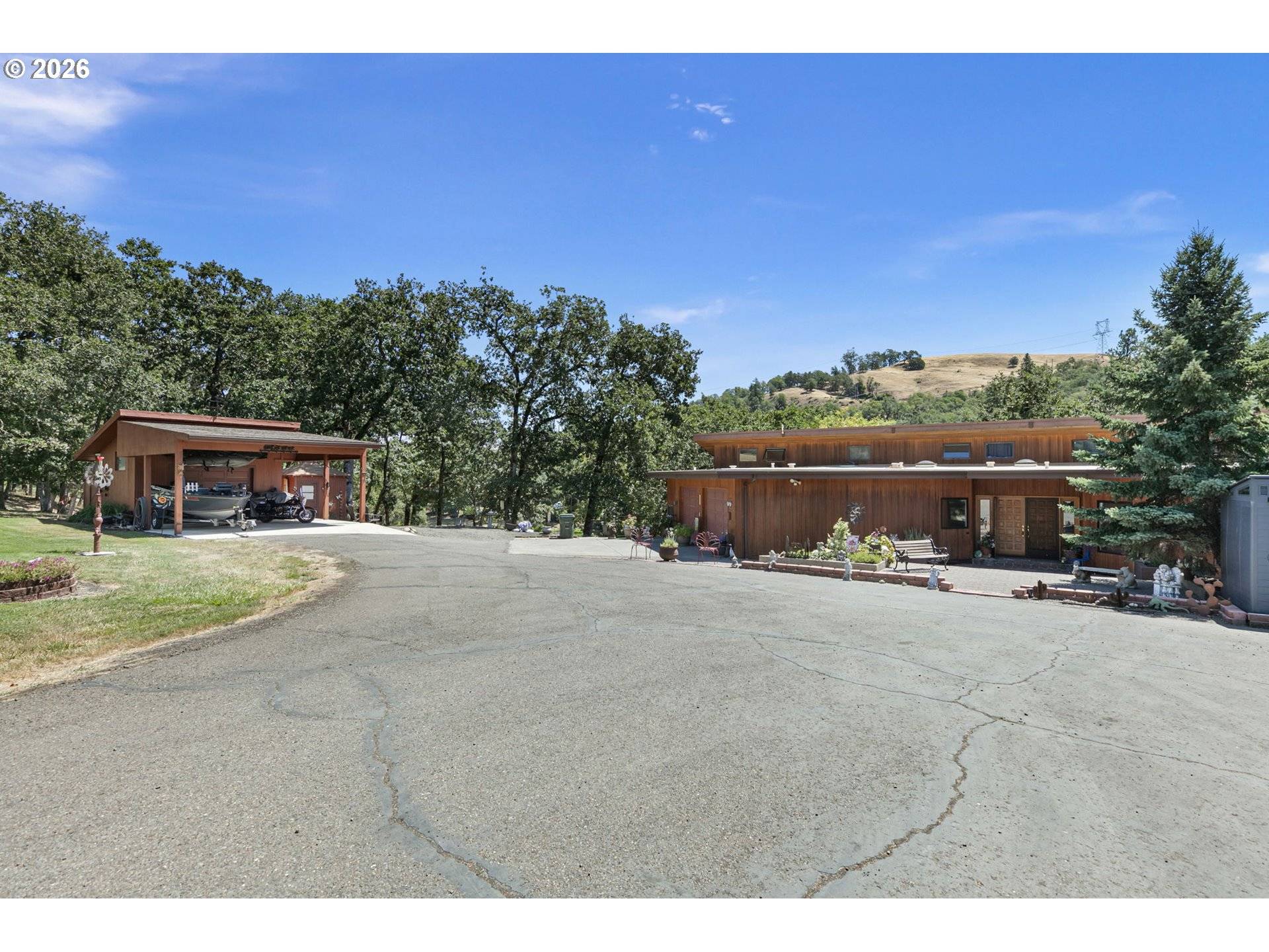 Roseburg, OR 97470,375 ACORN DR
