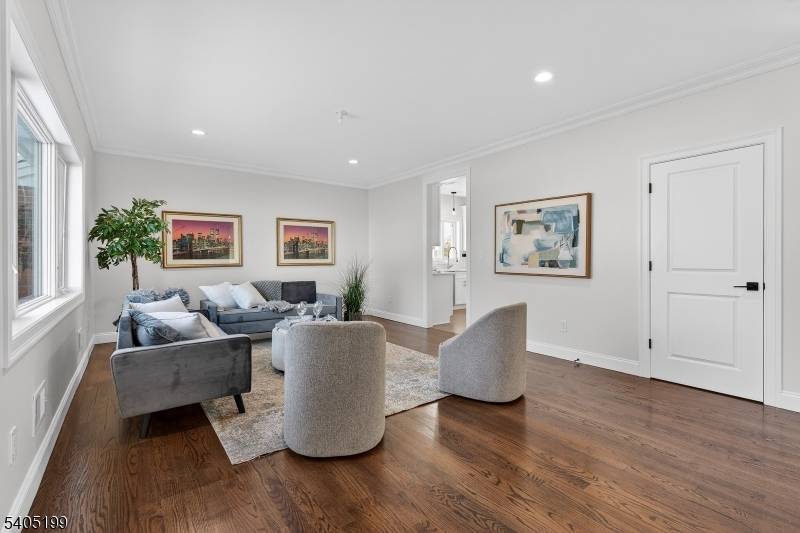 Fair Lawn Boro, NJ 07410,6-10 River Rd