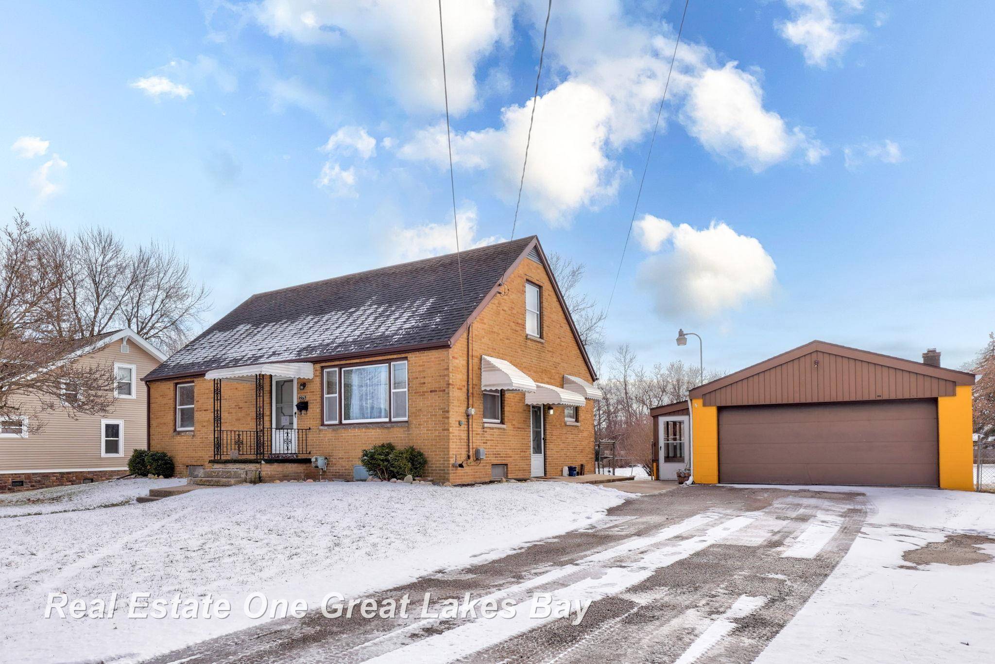 Saginaw, MI 48604,275 W Lynn ST