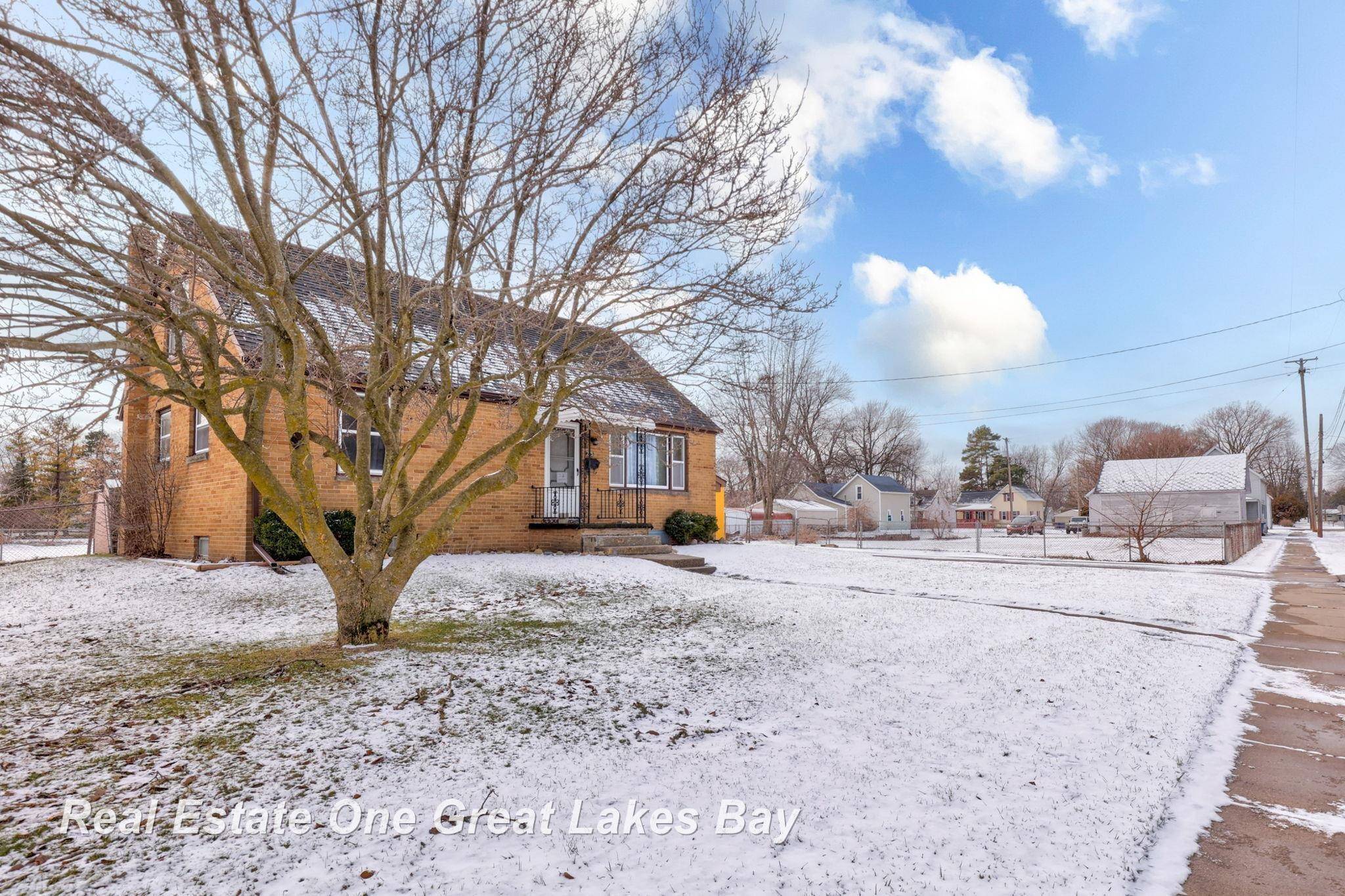 Saginaw, MI 48604,275 W Lynn ST