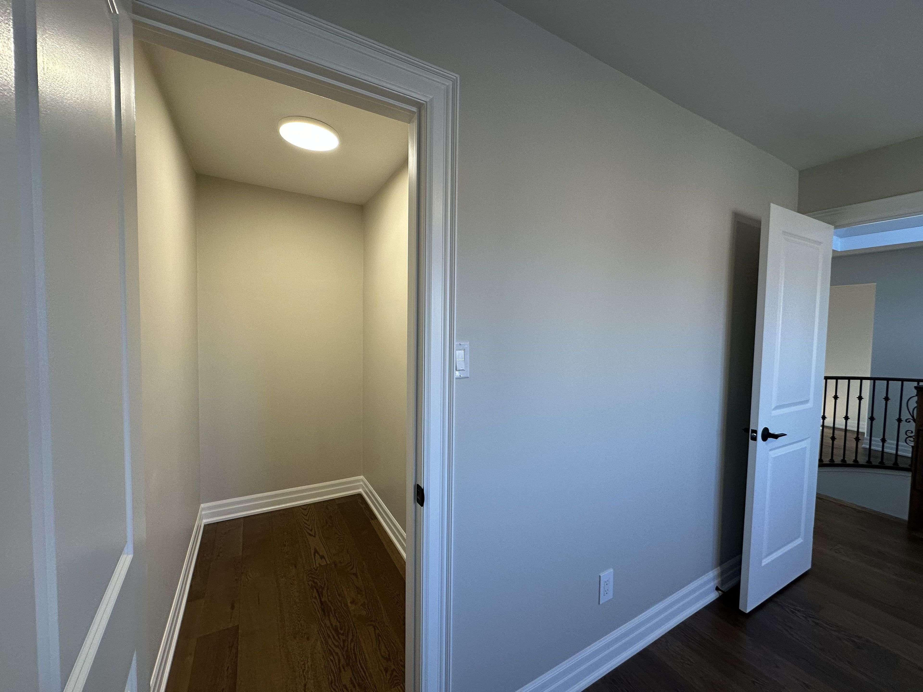 Mississauga, ON L5L 5A7,3366 Mulcaster RD #Room 1