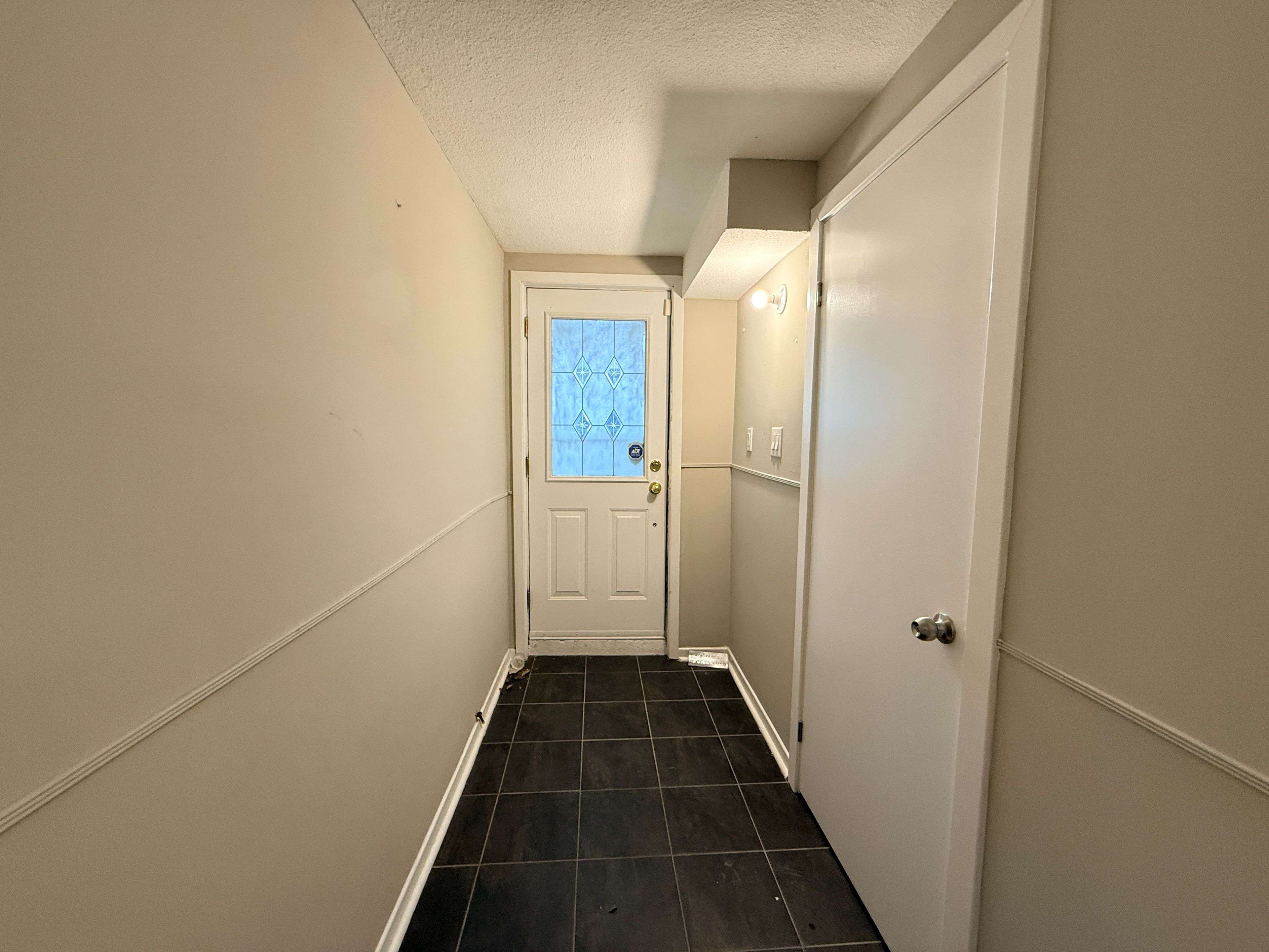 Toronto W04, ON M9N 3S3,6 Romanway CRES