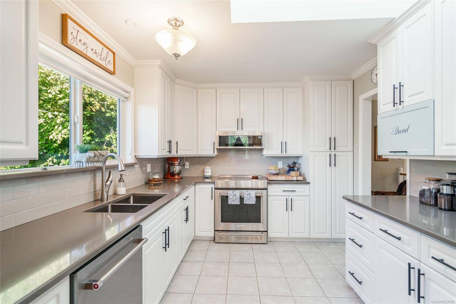 Courtenay, BC V9N 5S1,1720 McLauchlin Dr