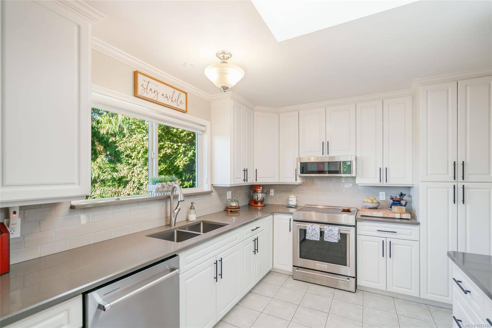 Courtenay, BC V9N 5S1,1720 McLauchlin Dr