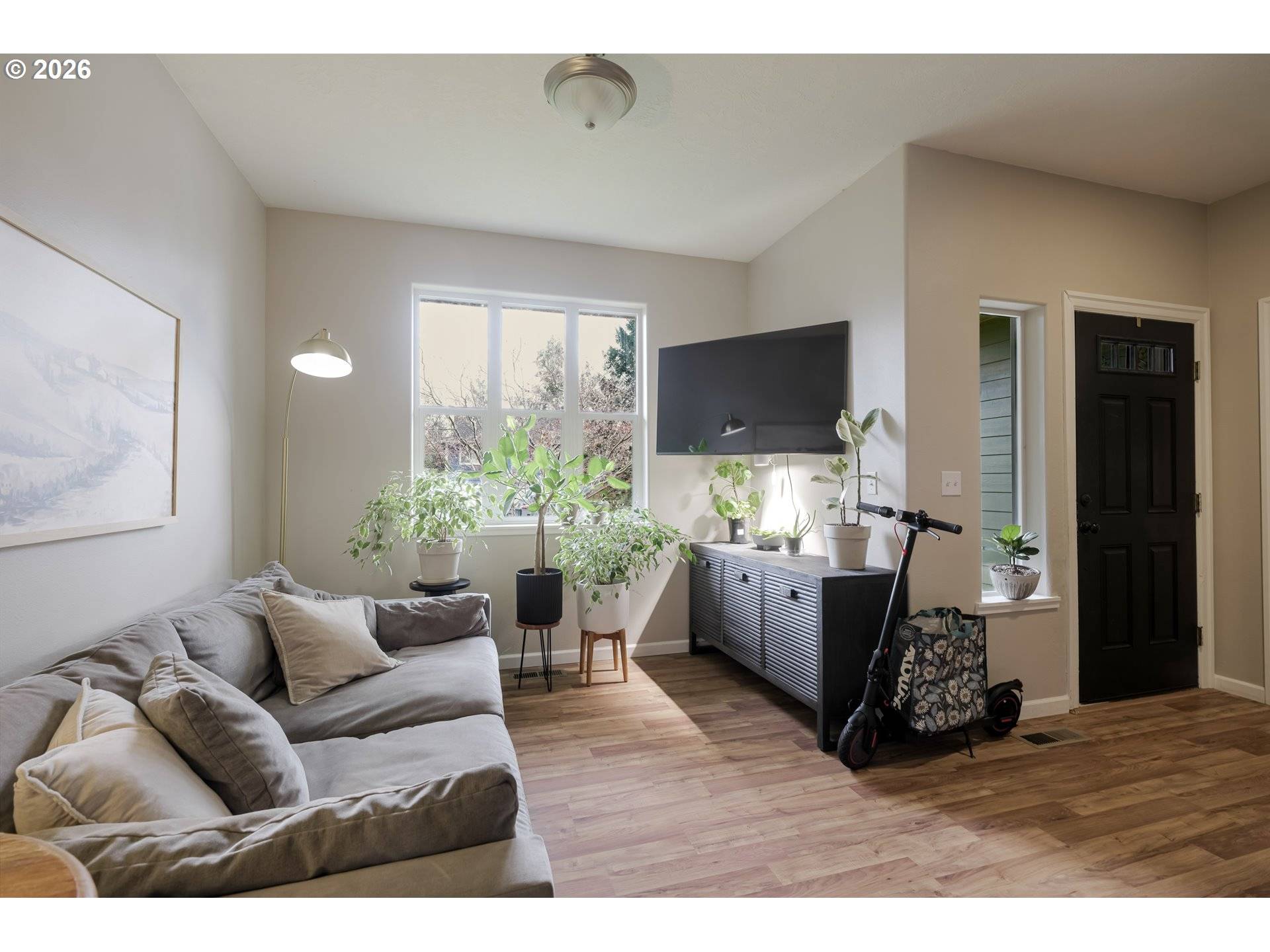 Astoria, OR 97103,1732 SE 3RD ST